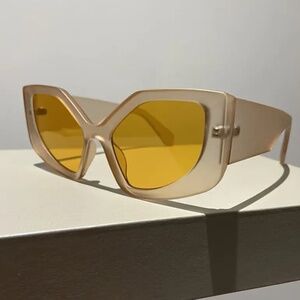 Oversized Cat Eye Sunglasses